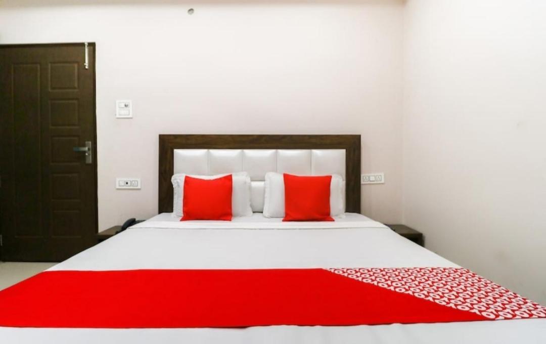 Malaya House --Couples, Family, Corporate Favorite-- Near Bmc Chowk Iconic Mall Hotel Jalandhar Luaran gambar
